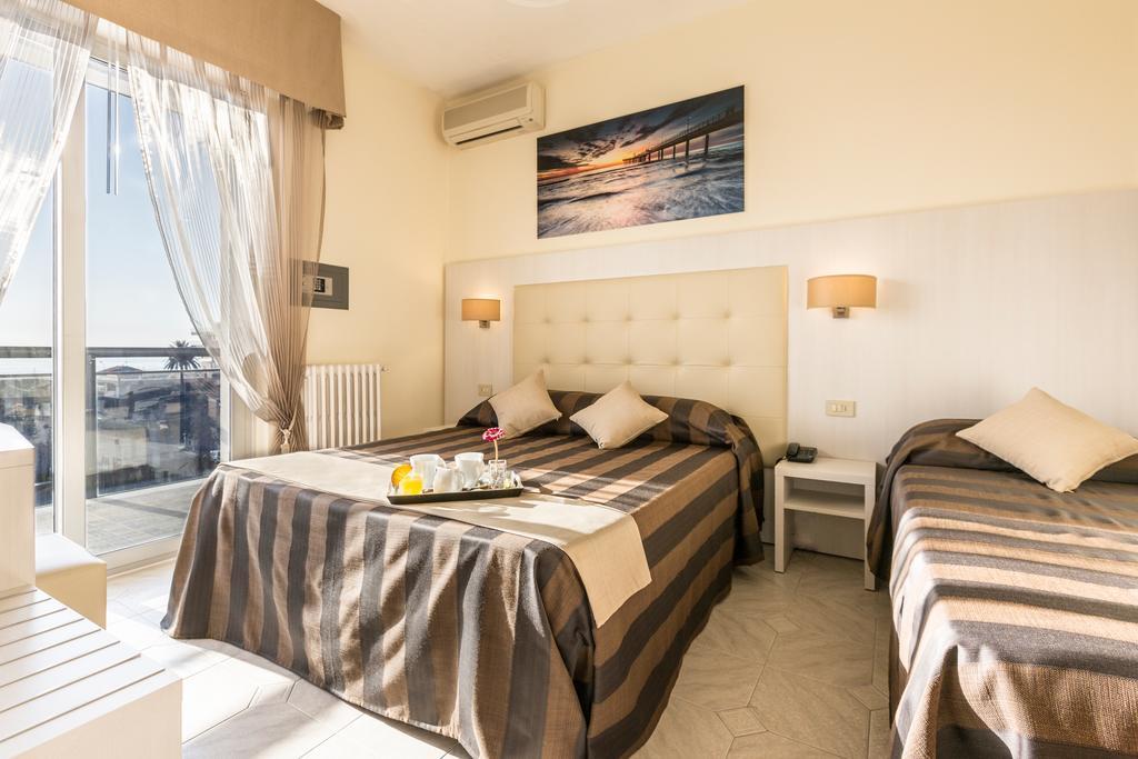Hotel King Marina di Pietrasanta Room photo