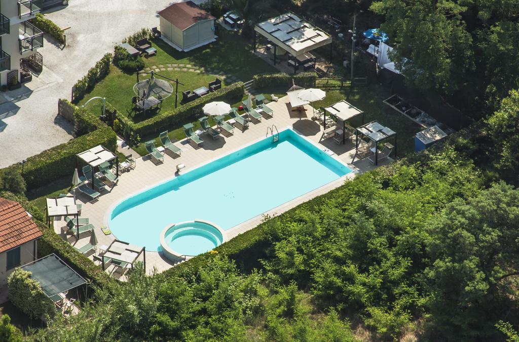 Hotel King Marina di Pietrasanta Exterior photo