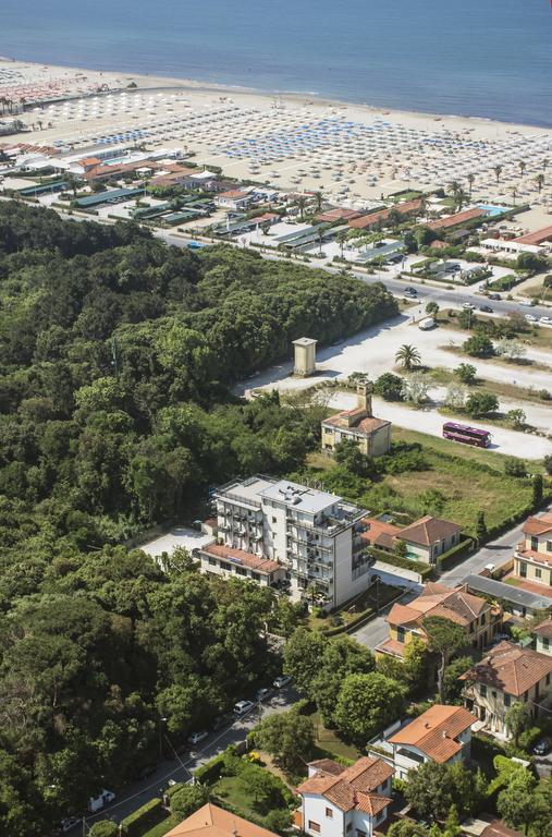 Hotel King Marina di Pietrasanta Exterior photo