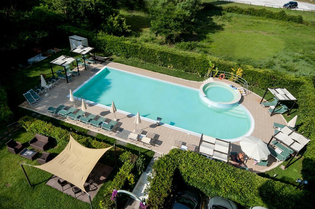Hotel King Marina di Pietrasanta Exterior photo